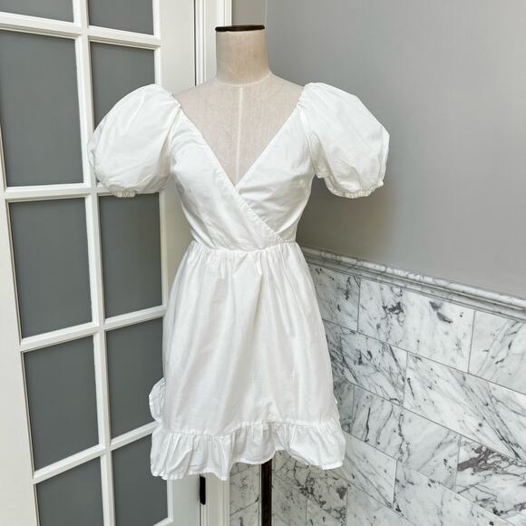 Alamour The Label Andrey Mini V-Neck Low Back White Dress Small NWOT - Picture 3 of 7